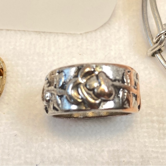 Locket jewelry bundle. All items included in this bundle - Picture 2 of 8